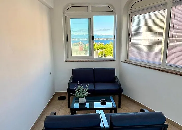 Comfort - With Panoramic View