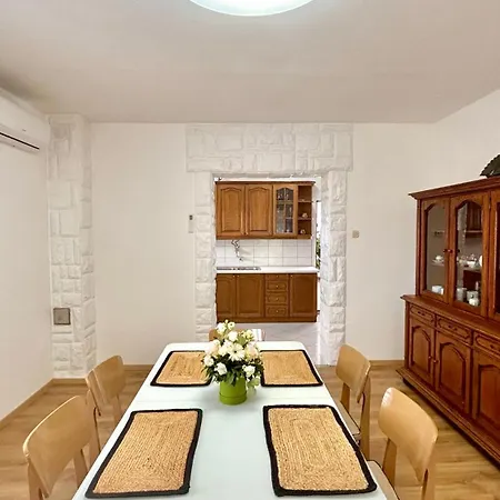 아파트 Comfort - With Panoramic View