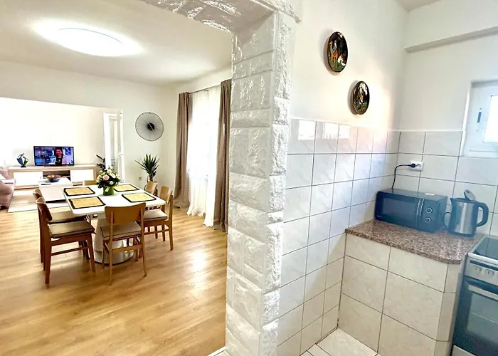 Comfort - With Panoramic View * Kali